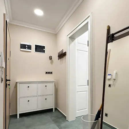 Cozy 2bd Flat In Center With Ac & Balcony By Flat Mаnager Sofia