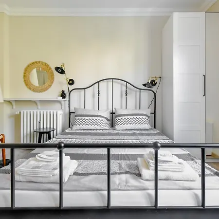 Cozy 2bd Flat In Center With Ac & Balcony By Flat Mаnager Sófia
